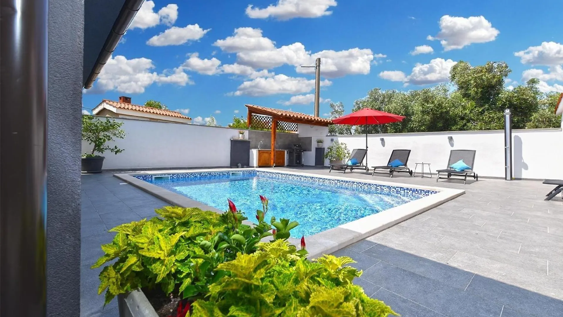 Casa vacanze Ferienhaus Mit Privatpool Fuer 8 Personen Ca 125 Qm In Galizana, Istrien Istrische Riviera